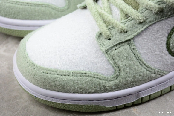 Nike DQ7579-300 Low Fleece Dunk Pack SE Honeydew 0717